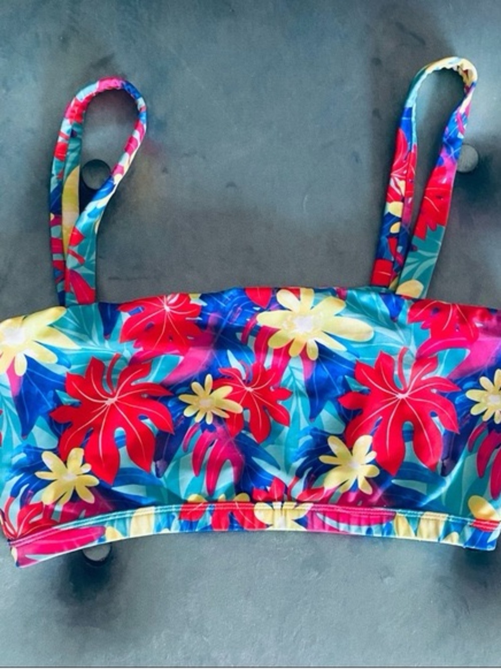 Moana Bikini top bright floral